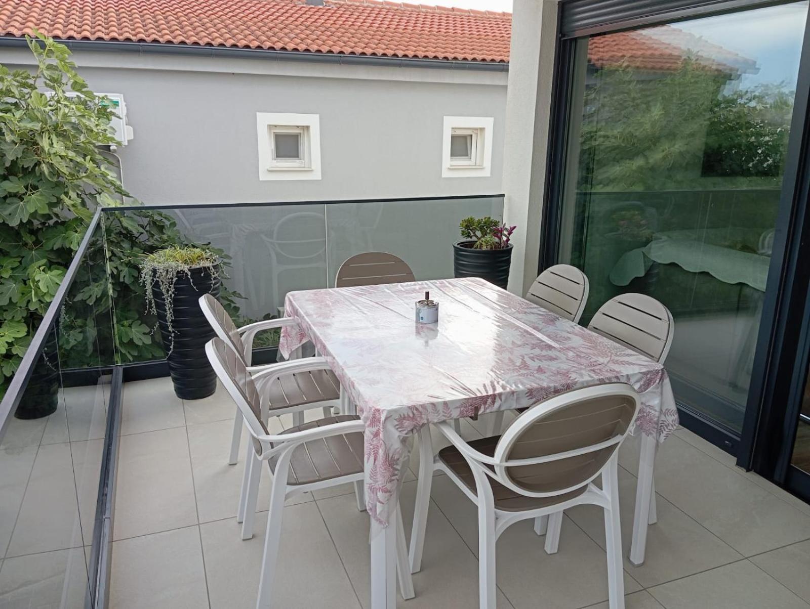 Villa S Vir Bagian luar foto